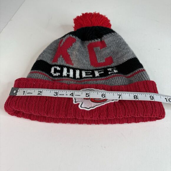 Kansas City Chiefs Cuffed Beanie Hat, Red, New Era, Pom - Picture 6 of 7